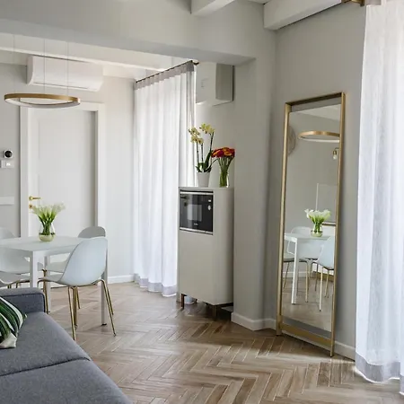 Homethirtyfour Apartment